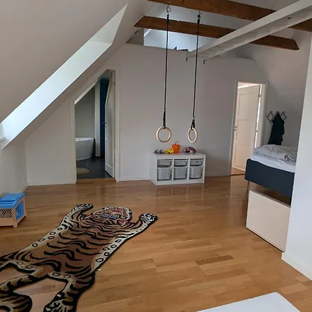 Charming Townhouse Of 173 M2 With Double Carport